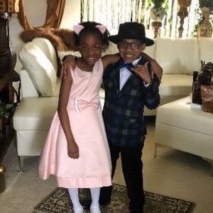 Meet your Posher, Detrail